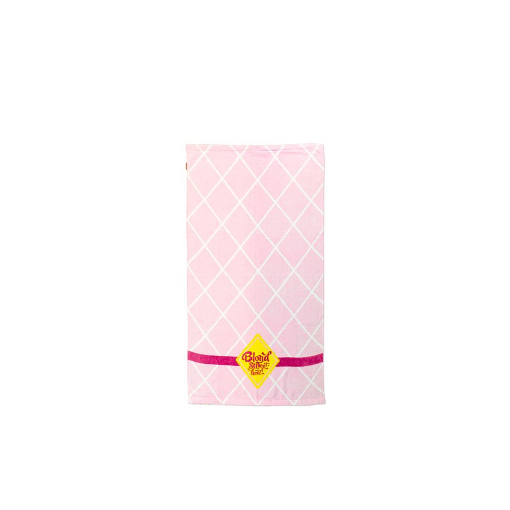169501-SWEET-handdoek-roze-ruit-klein1